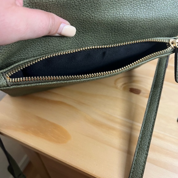 NEW Street Level Vegan Crossbody Purse - Picture 6 of 6
